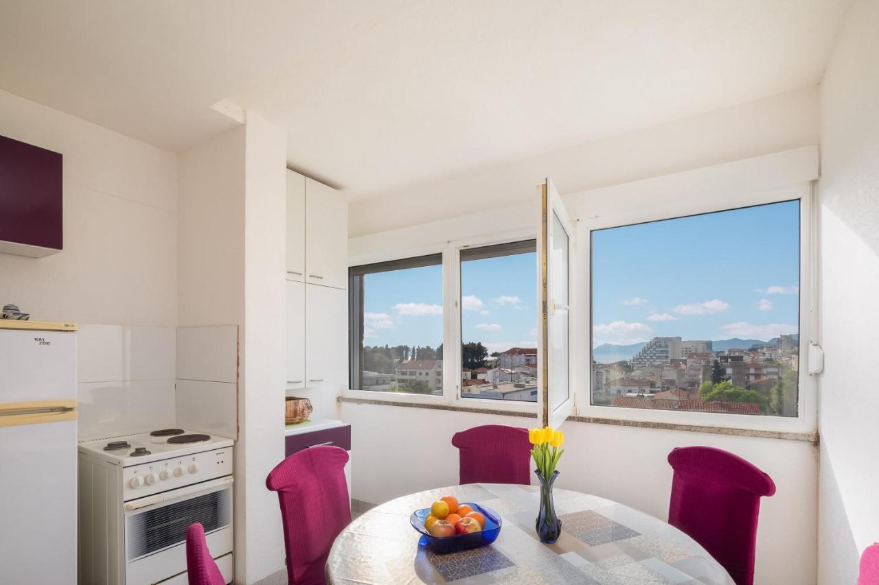 Edita - Apartment In Town Centre Makarska Kültér fotó
